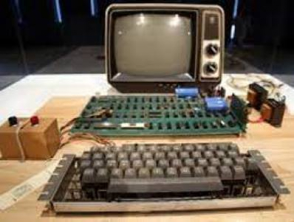 Один из первых компьютеров «Apple» выставлен на торги и, по прогнозам, принесет до $600 000